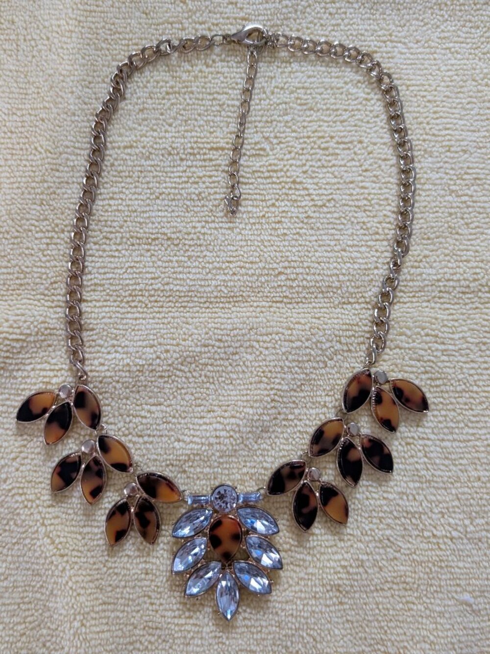 Tear drop style necklace